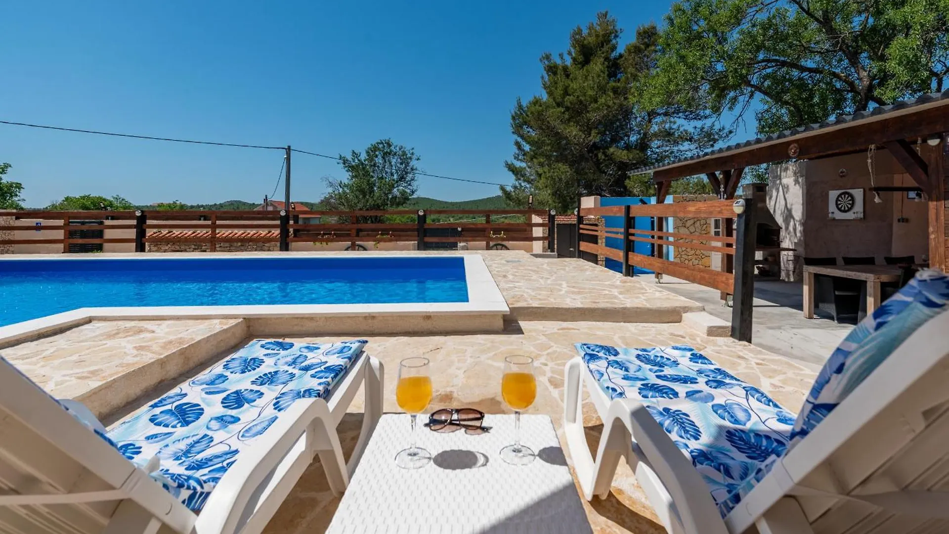 Holiday Home Burgija With Pool ベンコヴァツ 0*,  クロアチア
