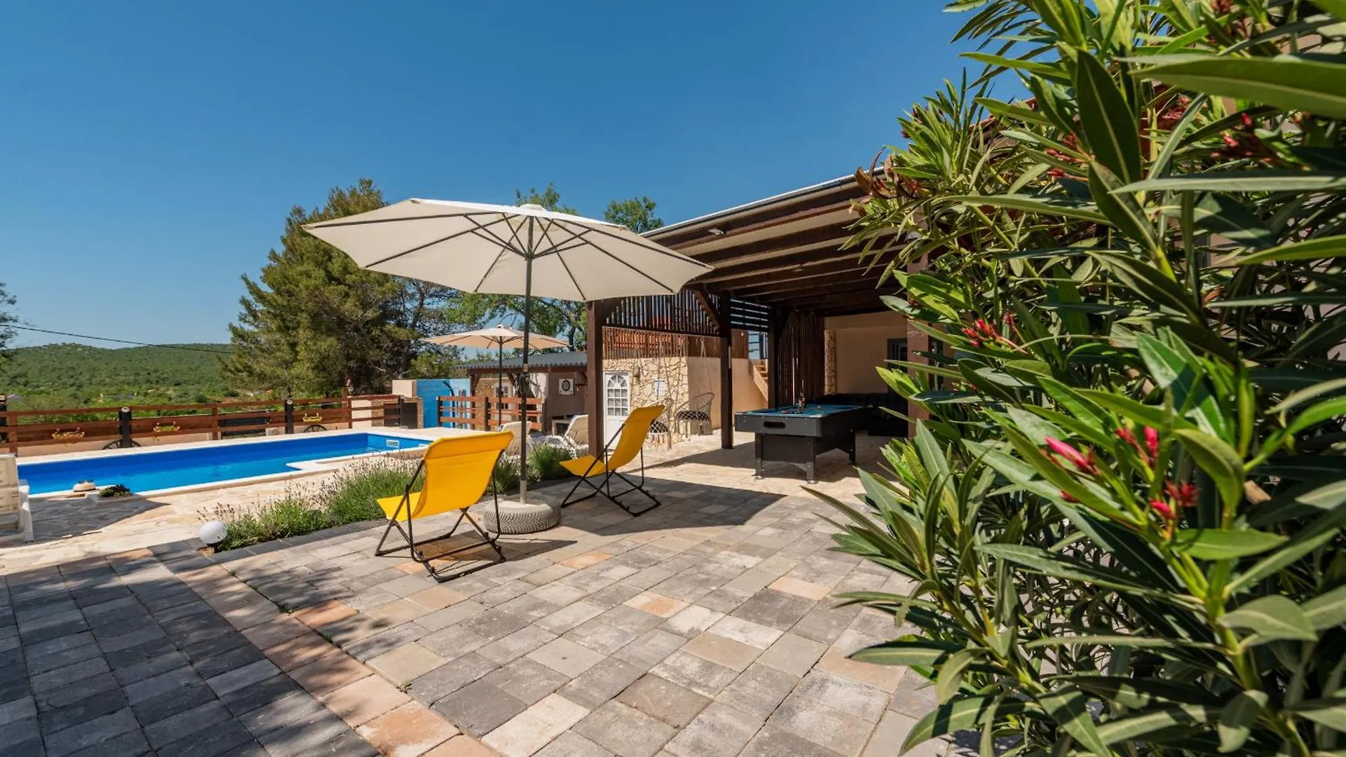 Holiday Home Burgija With Pool ベンコヴァツ 0*,  クロアチア